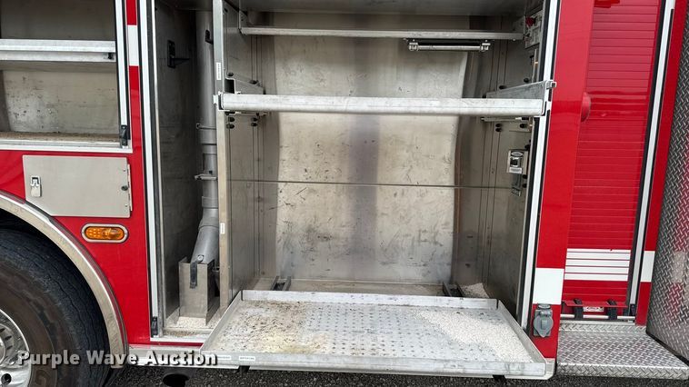 image for item YA1350 2007 Pierce Enforcer pumper fire truck