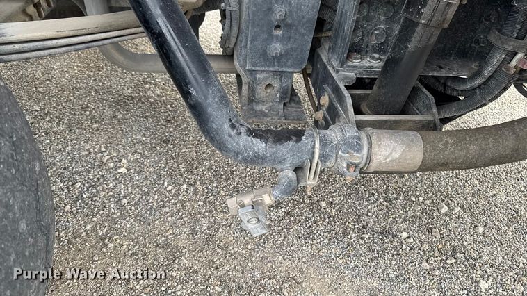 image for item YA1350 2007 Pierce Enforcer pumper fire truck