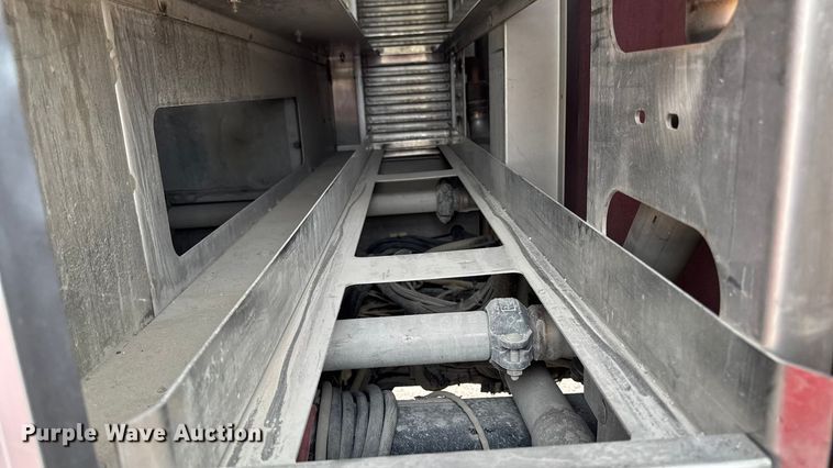 image for item YA1350 2007 Pierce Enforcer pumper fire truck