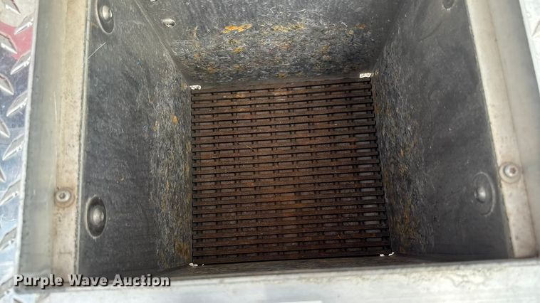 image for item YA1350 2007 Pierce Enforcer pumper fire truck