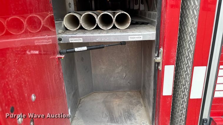 image for item YA1350 2007 Pierce Enforcer pumper fire truck