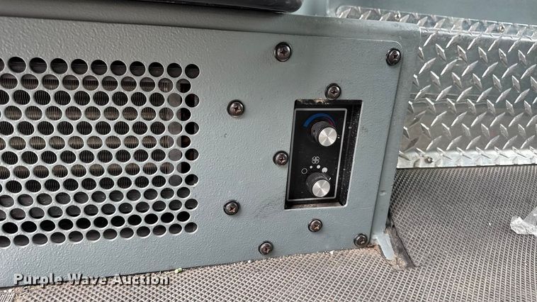 image for item YA1350 2007 Pierce Enforcer pumper fire truck