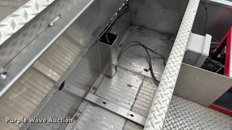 image for item YA1350 2007 Pierce Enforcer pumper fire truck