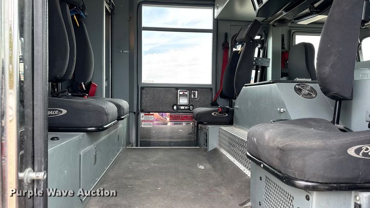 image for item YA1350 2007 Pierce Enforcer pumper fire truck