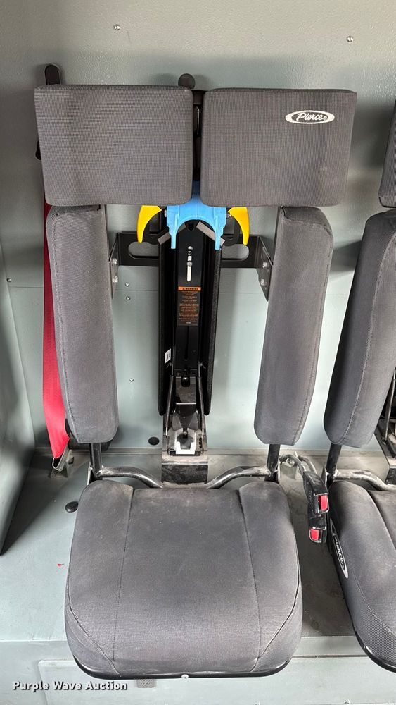 image for item YA1350 2007 Pierce Enforcer pumper fire truck