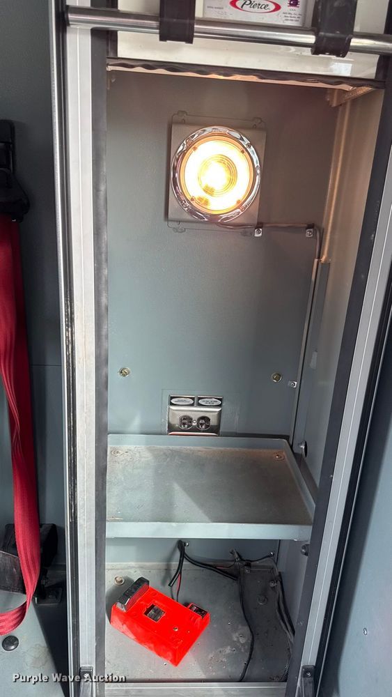 image for item YA1350 2007 Pierce Enforcer pumper fire truck