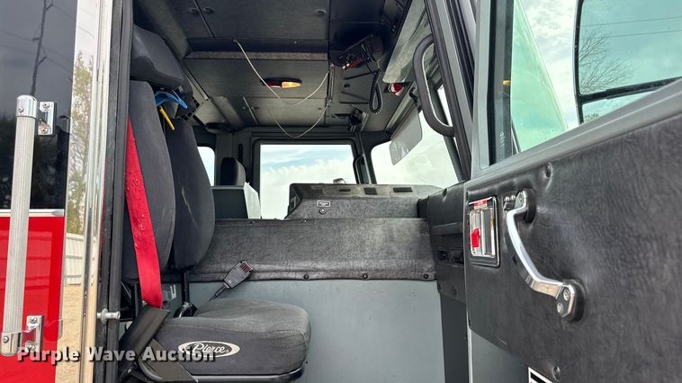 image for item YA1350 2007 Pierce Enforcer pumper fire truck