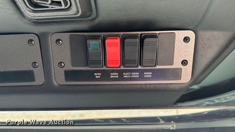 image for item YA1350 2007 Pierce Enforcer pumper fire truck