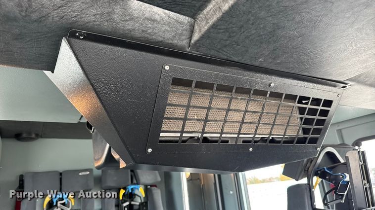 image for item YA1350 2007 Pierce Enforcer pumper fire truck