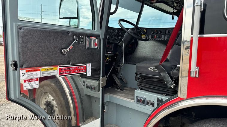 image for item YA1350 2007 Pierce Enforcer pumper fire truck