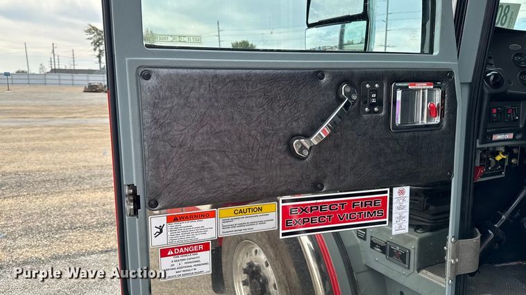 image for item YA1350 2007 Pierce Enforcer pumper fire truck