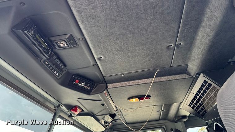 image for item YA1350 2007 Pierce Enforcer pumper fire truck