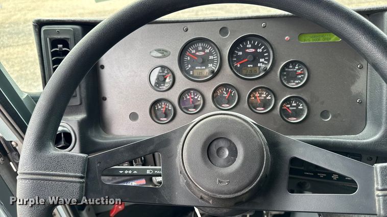 image for item YA1350 2007 Pierce Enforcer pumper fire truck