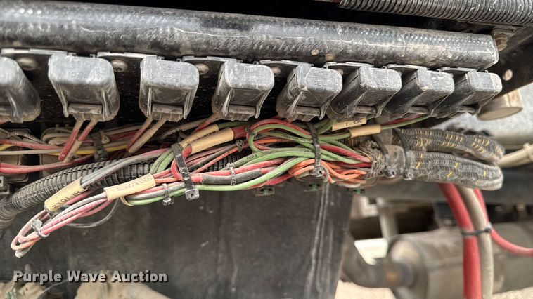 image for item YA1350 2007 Pierce Enforcer pumper fire truck