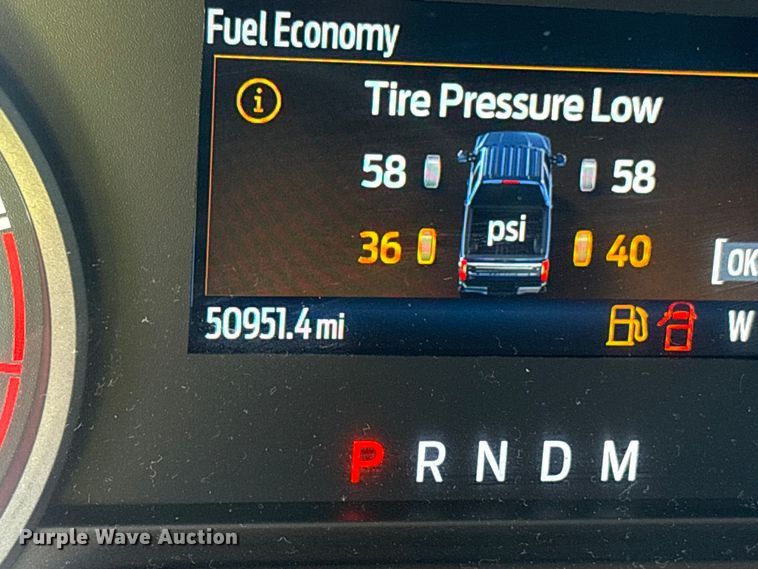 image for item YA1371 2023 Ford F350 Super Duty pickup truck