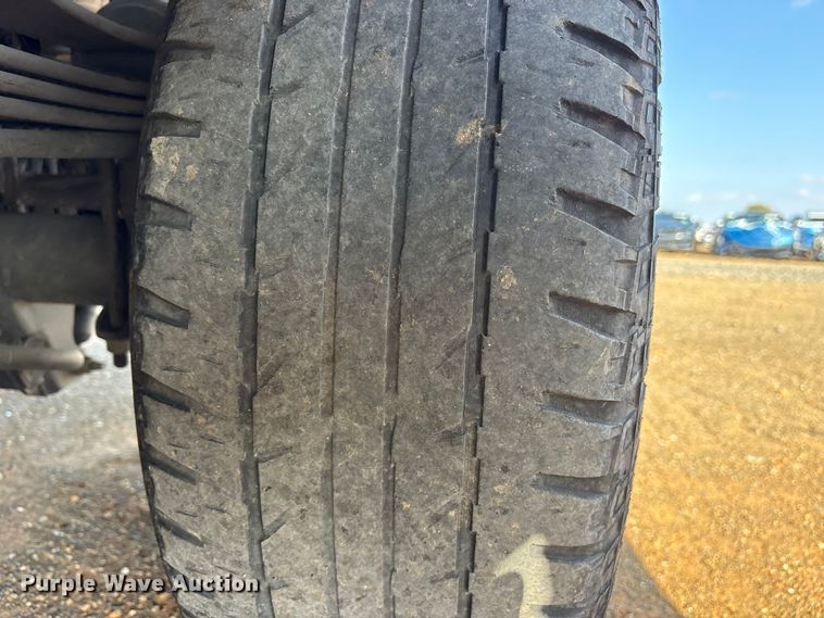 image for item YA1371 2023 Ford F350 Super Duty pickup truck