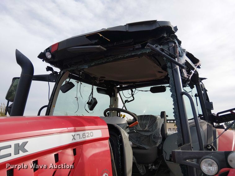 image for item YA1378 2022 McCormick X7.620 MFWD tractor