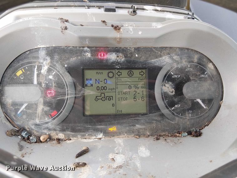 image for item YA1378 2022 McCormick X7.620 MFWD tractor