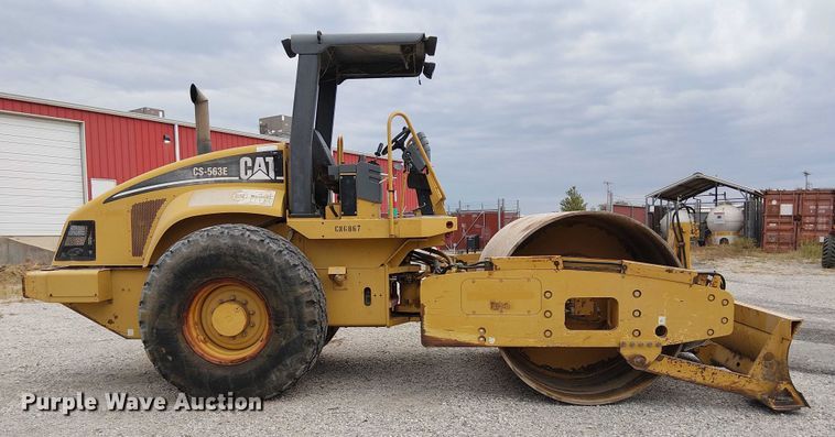COMPACTADOR 2005 CATERPILLAR CS563E