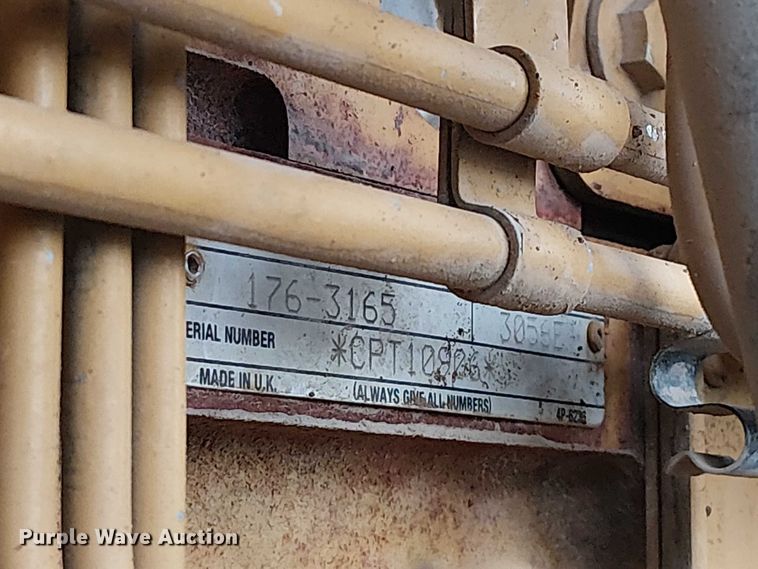 image for item DJ7870 2005 Caterpillar CS-563E single drum vibratory roller