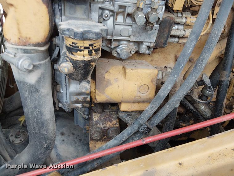 image for item DJ7870 2005 Caterpillar CS-563E single drum vibratory roller