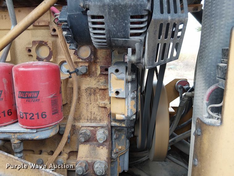 image for item DJ7870 2005 Caterpillar CS-563E single drum vibratory roller