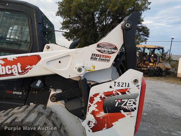 image for item DJ7871 2021 Bobcat T76 tracked skid steer loader