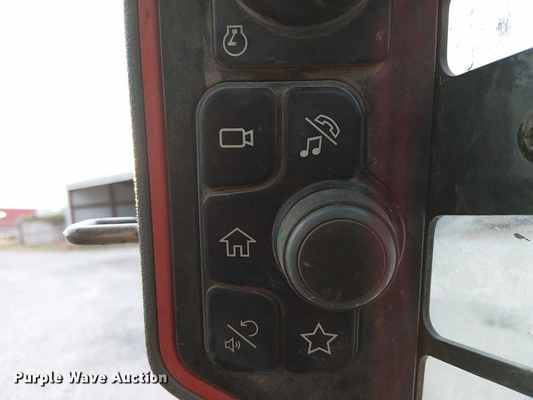 image for item DJ7871 2021 Bobcat T76 tracked skid steer loader