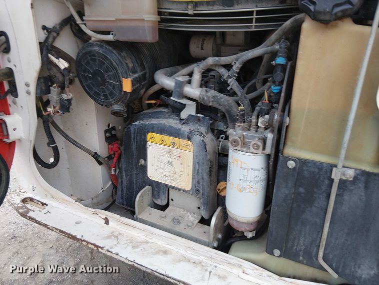 image for item DJ7871 2021 Bobcat T76 tracked skid steer loader