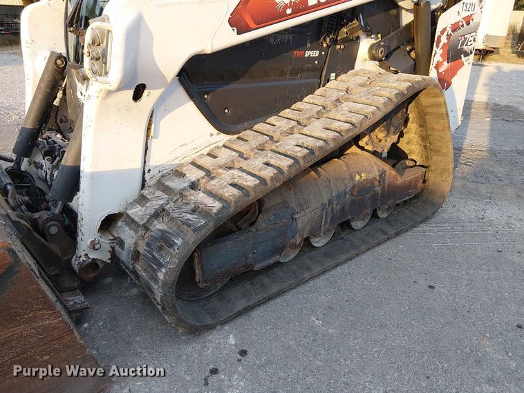 image for item DJ7871 2021 Bobcat T76 tracked skid steer loader