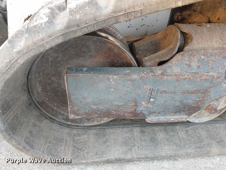 image for item DJ7871 2021 Bobcat T76 tracked skid steer loader