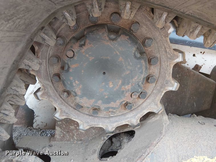 image for item DJ7871 2021 Bobcat T76 tracked skid steer loader