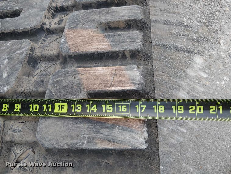 image for item DJ7871 2021 Bobcat T76 tracked skid steer loader