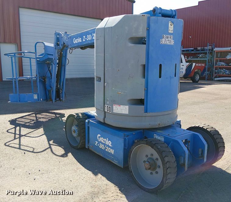 image for item DJ7892 1999 Genie Z-30/20N boom lift