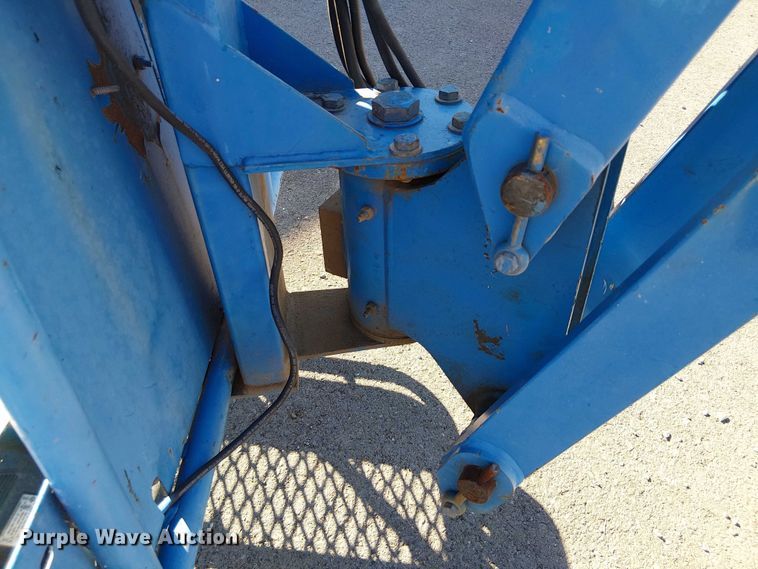 image for item DJ7892 1999 Genie Z-30/20N boom lift