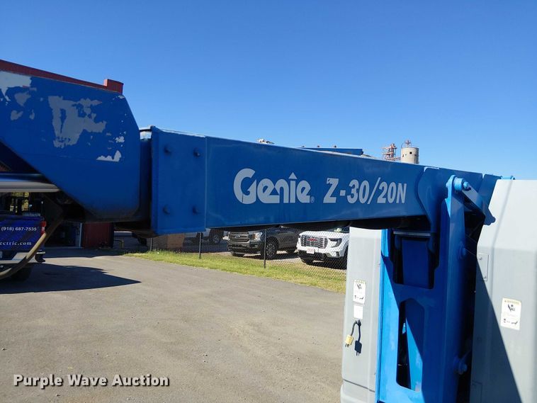 image for item DJ7892 1999 Genie Z-30/20N boom lift