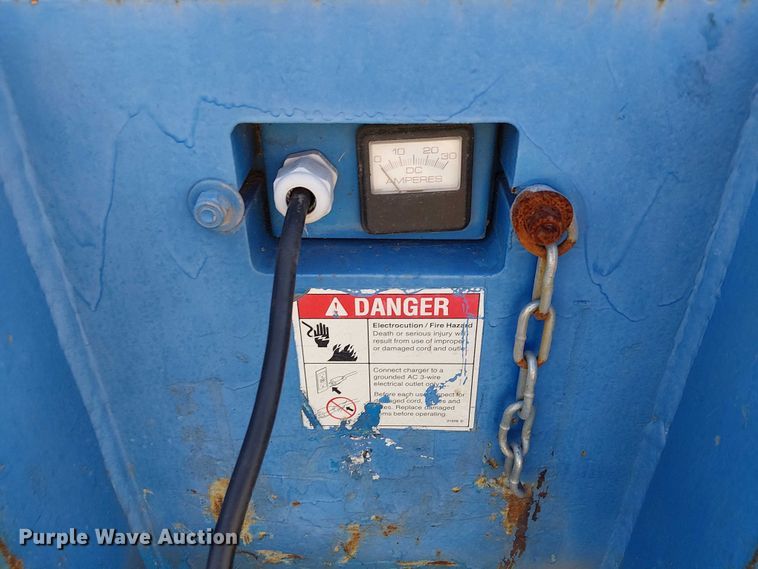 image for item DJ7892 1999 Genie Z-30/20N boom lift