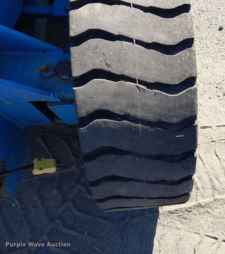 image for item DJ7892 1999 Genie Z-30/20N boom lift