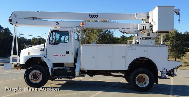 image for item DJ7893 1998 Freightliner FL80 bucket truck