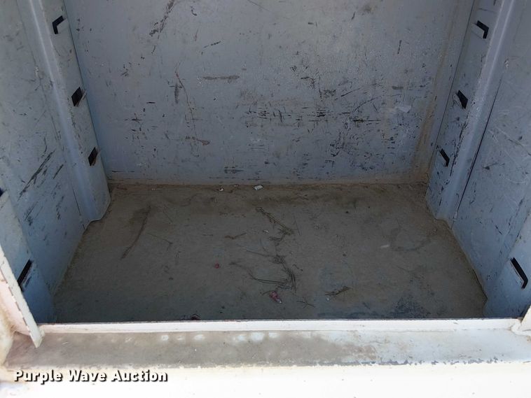 image for item DJ7893 1998 Freightliner FL80 bucket truck