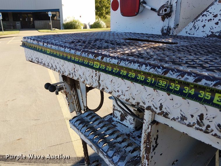 image for item DJ7893 1998 Freightliner FL80 bucket truck