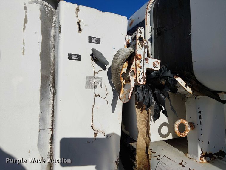 image for item DJ7893 1998 Freightliner FL80 bucket truck