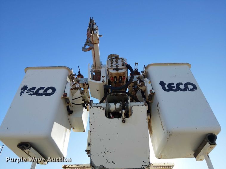 image for item DJ7893 1998 Freightliner FL80 bucket truck