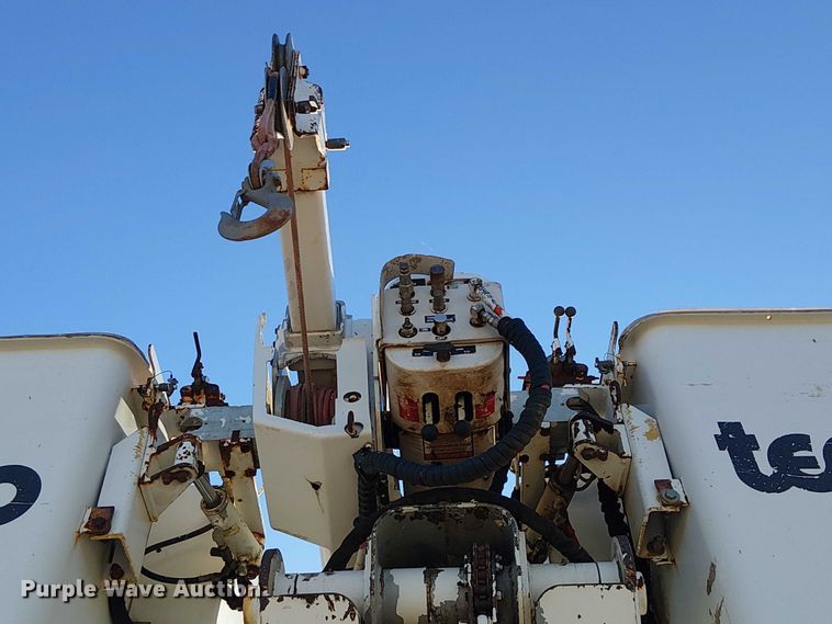 image for item DJ7893 1998 Freightliner FL80 bucket truck