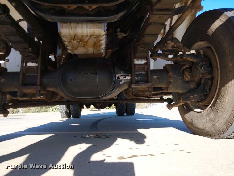 image for item DJ7893 1998 Freightliner FL80 bucket truck