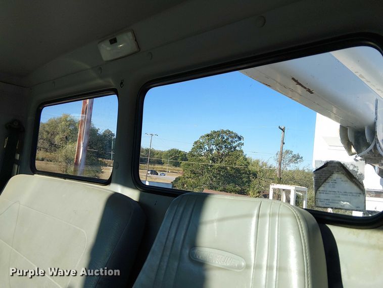 image for item DJ7893 1998 Freightliner FL80 bucket truck