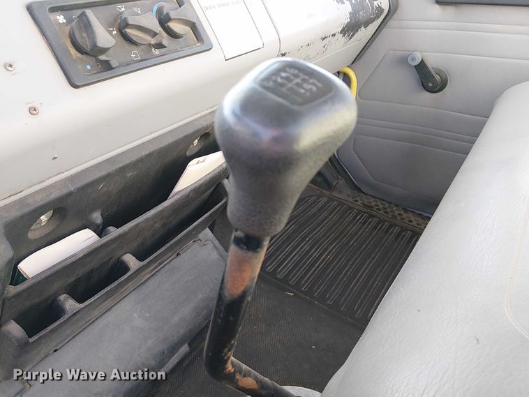 image for item DJ7893 1998 Freightliner FL80 bucket truck