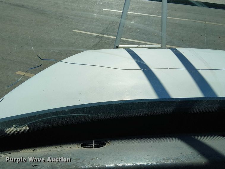 image for item DJ7893 1998 Freightliner FL80 bucket truck