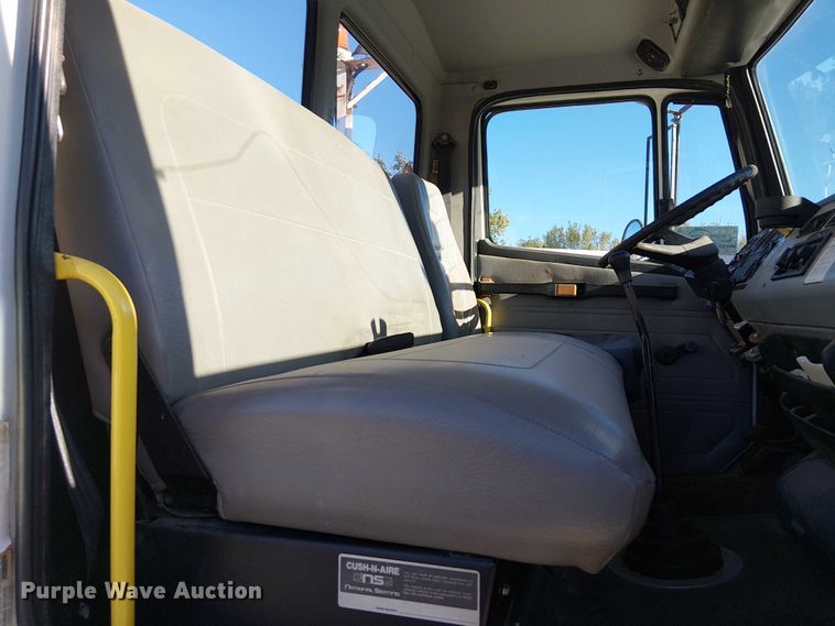 image for item DJ7893 1998 Freightliner FL80 bucket truck