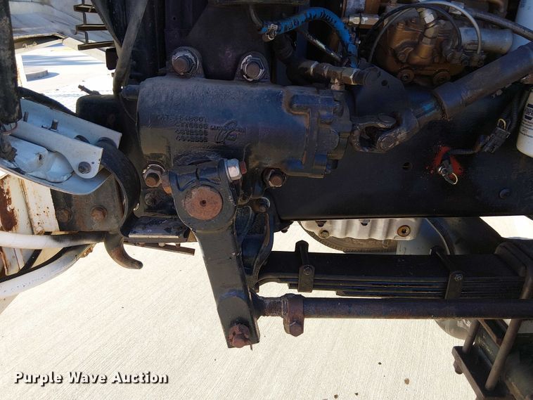 image for item DJ7893 1998 Freightliner FL80 bucket truck